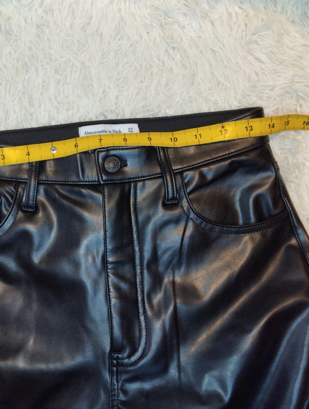 Abercrombie & Fitch The 90s Straight Ultra High Rise Faux Leather Pant CurveLove - Picture 7 of 9